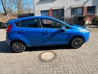 Second-hand Ford Fiesta 2013 Albastru Hatchback