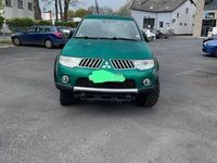 gebraucht Mitsubishi L200 4-4 61.000Km 1 Hand