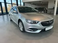 Używany Opel Insignia 136 KM (100 kW) 2018 Srebrny Kombi