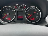 Gebraucht Audi A2 75 PS (55 kW) 2001 Schwarz Kleinwagen