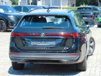 Gebraucht VW Passat 150 PS (110 kW) 2024 Schwarz Kombi