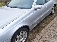 Gebraucht Mercedes 220 150 PS (110 kW) 2002 Silber Limousine