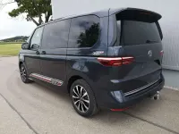 Neu VW Multivan Comfortline 150 PS (110 kW) 2026 Starlightblau metallic Van / Kleinbus