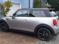 Gebraucht Mini Cooper SE 135 kW (184 PS) 2023 Silber Kleinwagen