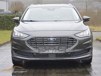 Gebraucht Ford Focus Titanium 120 PS (88 kW) 2022 Grau Kombi