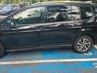 Gebraucht VW Touran 116 PS (85 kW) 2018 Schwarz Van / Kleinbus