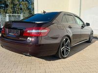 Gebraucht Mercedes E220 Avantgarde 170 PS (125 kW) 2012 Limousine