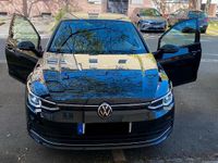 Second-hand VW Golf VIII 150 CP (110 kW) 2021 Negru Break