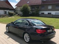 Gebraucht BMW 318 Cabriolet 143 PS (105 kW) 2011 Schwarz Cabrio