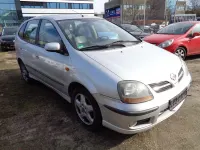 Gebraucht Nissan Almera Tino 114 PS (83 kW) 2003 Silber Van / Kleinbus