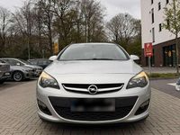 Gebraucht Opel Astra Edition 110 PS (80 kW) 2015 Silber Kombi
