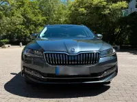 Gebraucht Skoda Superb Elegance 190 PS (139 kW) 2020 Grau Kombi