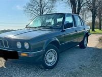 Second-hand BMW 318 1985 Verde Berlinǎ