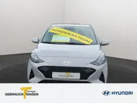 Gebraucht Hyundai i10 Trend 101 PS (74 kW) 2025 Lumen grey Kleinwagen
