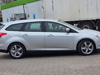 Gebraucht Ford Focus 105 PS (77 kW) 2013 Grau Kombi