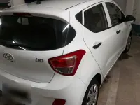 Gebraucht Hyundai i10 67 PS (49 kW) 2015 Weiß Kleinwagen