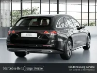 Gebraucht Mercedes E220 Advanced 197 PS (144 kW) 2025 Schwarz Limousine