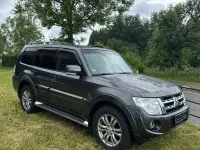 Gebraucht Mitsubishi Pajero Instyle 200 PS (147 kW) 2012 Grau SUV