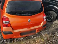 Używany Renault Twingo Authentique 58 KM (42 kW) 2009 Pomarańczowy Hatchback
