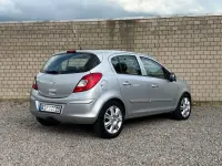 Używany Opel Corsa Edition 80 KM (58 kW) 2007 Srebrny Hatchback