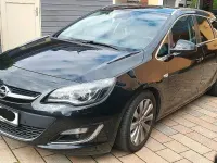 Gebraucht Opel Astra Exklusiv 140 PS (102 kW) 2014 Schwarz Kombi