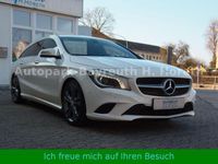 Gebraucht Mercedes CLA200 Shooting Brake 156 PS (114 kW) 2016 Weiß Kombi