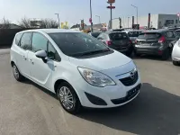 Gebraucht Opel Meriva Design Edition 101 PS (74 kW) 2011 Weiß Van / Kleinbus