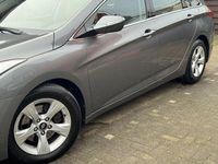 Gebraucht Hyundai i40 Edition 135 PS (99 kW) 2014 Silber Kombi
