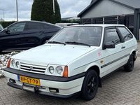 Second-hand Lada Samara 71 CP (52 kW) 1997 Alb Hatchback