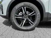 Gebraucht Volvo XC40 Plus 163 PS (119 kW) 2025 Vapour grey / metallic SUV