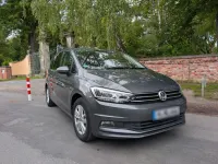 Gebraucht VW Touran Comfortline 150 PS (110 kW) 2020 Grau Van / Kleinbus