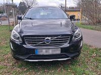 Second-hand Volvo XC60 190 CP (139 kW) 2016 Negru SUV