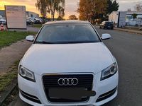 Gebraucht Audi A3 Ambiente 125 PS (91 kW) 2011 Weiß Limousine