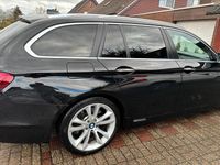 Gebraucht BMW 530 258 PS (189 kW) 2014 Schwarz Kombi