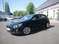 Gebraucht Hyundai i30 Passion 99 PS (72 kW) 2017 Schwarz Kleinwagen