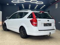 Gebraucht Kia Ceed 90 PS (66 kW) 2010 Weiß Kleinwagen