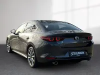 Używany Mazda 3 Go 186 KM (136 kW) 2021 Szary Sedan/Limuzyna