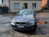 Gebraucht BMW 318 Basis 143 PS (105 kW) 2007 Grau Kombi