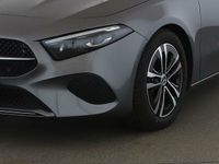 Gebraucht Mercedes A220 190 PS (139 kW) 2024 Grau Limousine