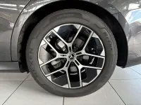 Gebraucht Mercedes E220 Avantgarde 197 PS (144 kW) 2025 Grau Limousine