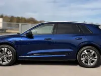 Używany Audi e-tron Ambiente 300 kW (408 KM) 2020 Niebieski SUV