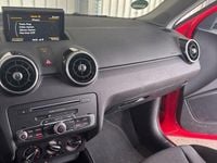 Gebraucht Audi A1 Sportback Design 125 PS (91 kW) 2017 Rot Kleinwagen