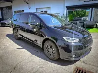 Gebraucht Chrysler Pacifica Touring 292 PS (214 kW) 2024 Schwarz Van