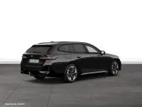 Gebraucht BMW 550e M Sport 489 PS (359 kW) 2025 Schwarz Kombi