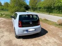 Second-hand VW up! 60 CP (44 kW) 2013 Albastru Hatchback
