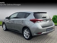 Gebraucht Toyota Auris Hybrid Style 136 PS (100 kW) 2018 Titansilber mica metallic, dac Limousine