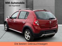 Gebraucht Dacia Sandero Stepway 84 PS (61 kW) 2011 Rot SUV