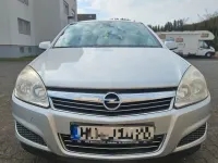 Usata Opel Astra Edition 90 CV (66 kW) 2007 Argento Berlina