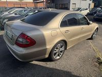 Gebraucht Mercedes E280 231 PS (169 kW) 2007 Travertinbeige Limousine