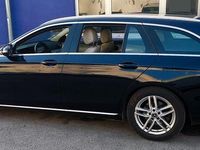 Gebraucht Mercedes E220 Avantgarde 194 PS (142 kW) 2018 Blau Limousine